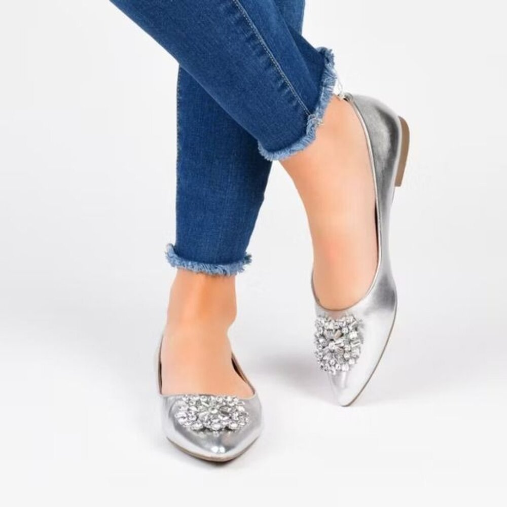 NWB Journee Collection Renzo Slip On Pointed Toe Ballet Flats Silver Size 7.5 W